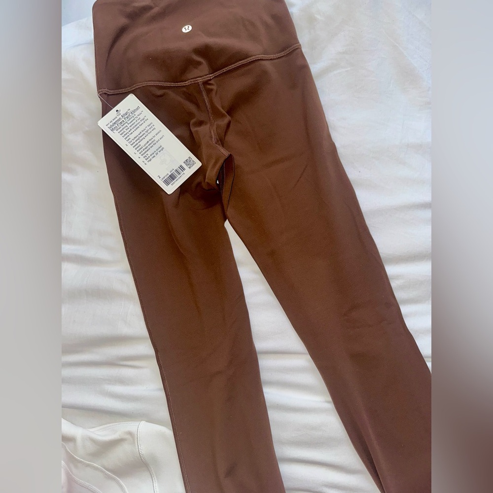 Lululemon High Rise Mini-Flared Pants *Extra Short (Java) Size 2 - Picture 3 of 5